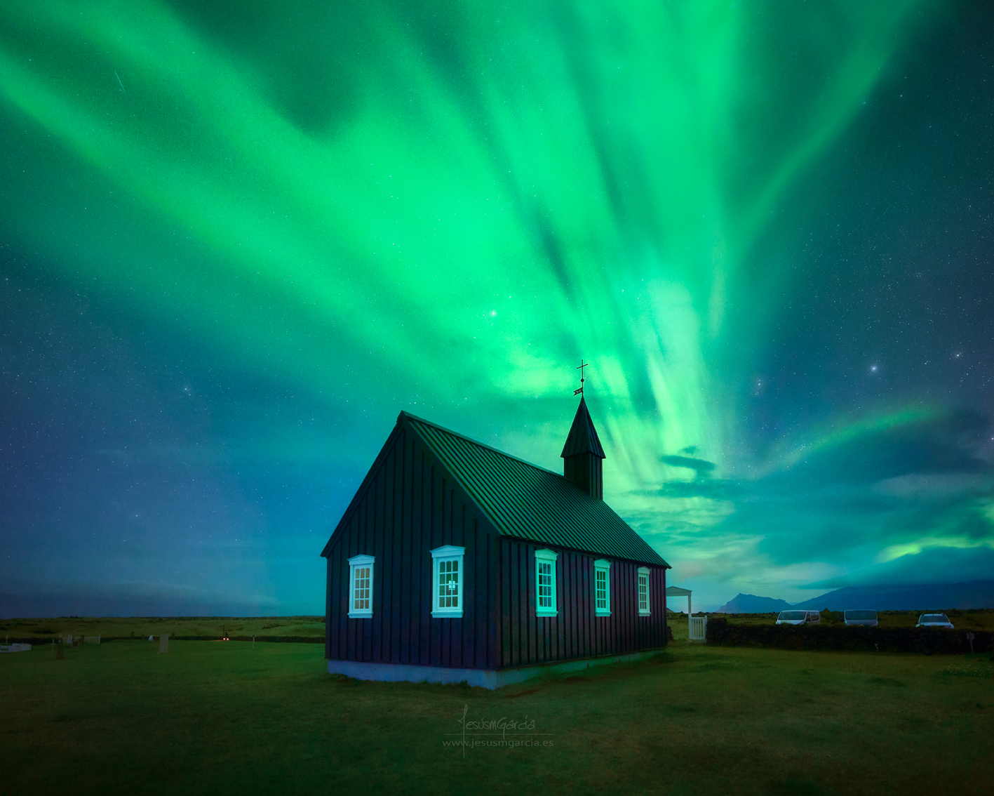 The Black Church Aurora Boreal - Islandia